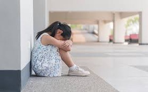 Ngăn ngừa trẻ em tự tử: Đừng để mối quan hệ "đứt gãy" giữa cha mẹ và con cái