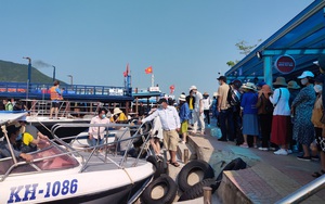 Hàng nghìn du khách đổ về Nha Trang đi tour biển đảo trong ngày đầu nghỉ lễ giỗ tổ 10/3
