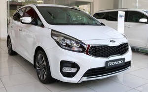 Kia Rondo giảm giá sâu tại đại lý, chỉ còn 520 triệu đồng