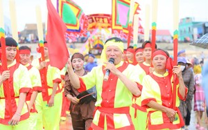 Lễ hội cầu ngư Nhượng Bạn ở Hà Tĩnh bắt nguồn từ tục thờ loài cá gì?