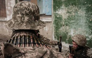 Chỉ huy thủy quân lục chiến ở Mariupol 'sốc' trước lý do các chiến binh nước ngoài đến Ukraine tham chiến