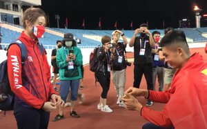 Nhà vô địch SEA games 31 cầu hôn bạn gái ngay sau khi nhận HCV