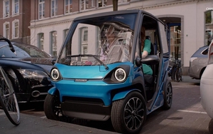 Squad Solar City Car - xe điện chạy bằng năng lượng mặt trời