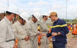 PC Kon Tum: Tổ chức huấn luyện nghiệp vụ PCCC và CNCH cho cán bộ, công nhân viên