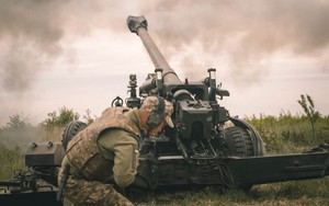 Ukraine khoe đưa lựu pháo FH70 cực mạnh ra chiến trường 'đọ sức' với quân Nga