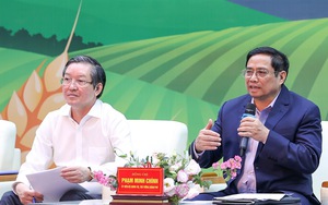 Thủ tướng Chính phủ Phạm Minh Chính đang đối thoại với nông dân Việt Nam lần thứ 4
