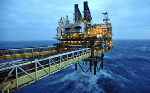 Giá xăng dầu hôm nay 5/5: Giá dầu tăng tốc khi EU tiến gần tới lệnh cấm dầu thô Nga