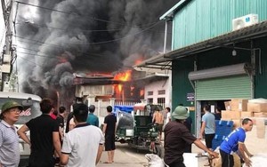 Cháy xưởng sản xuất khẩu trang ở Bắc Ninh