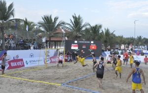 Bóng ném bãi biển nam SEA Games 31: Khán giả tuy ít, nhưng cổ vũ cực sung