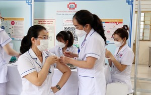 Bộ Y tế "điểm danh" các địa phương chậm trễ tiếp nhận vaccine Covid-19