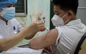 TP.HCM: Gấp rút tiêm vaccine Covid-19 mũi 4