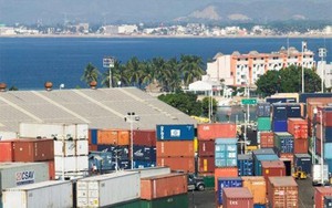 Trộm táo tợn cướp 20 container đầy vàng, bạc gây chấn động Mexico