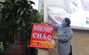 “Điểm phát cháo từ thiện” luôn mở dù nắng hay mưa