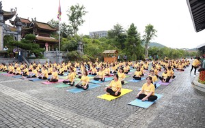 Ngày hội Quốc tế Yoga tại Sa Pa "Chào mặt trời – Chào đỉnh Fansipan"