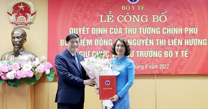 PGS.TS Nguyễn Thị Liên Hương nhận quyết định bổ nhiệm Thứ trưởng Bộ Y tế