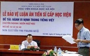 "Lò ấp" tiến sĩ liệu có hồi sinh?