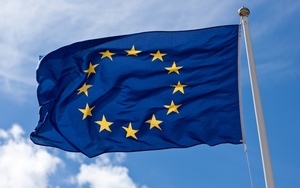 Liên minh châu Âu cạn kiệt ngân khố vì viện trợ cho Ukraine
