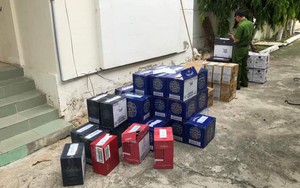 Ninh Thuận: Bắt xe tải chở 1.100 chai rượu ngoại không rõ nguồn gốc