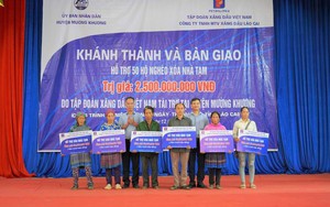 Lào Cai: Khánh thành và bàn giao hỗ trợ 50 hộ nghèo xoá nhà tạm 