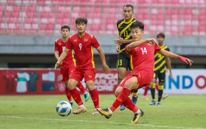 HLV Đinh Thế Nam lý giải nguyên nhân U19 Việt Nam thua trắng U19 Malaysia