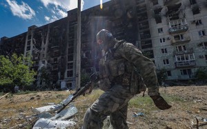 Chiến sự: Ukraine nêu ra điều kiện để quân đội phản công