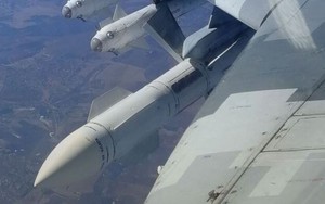 Máy bay Ukraine tấn công trúng nơi Nga tập trung quân ở Kherson