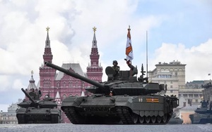 Chiến sự Ukraine: Lý do Nga bất lực để bảo vệ xe tăng trước vũ khí của Mỹ