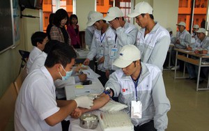 Người Việt Nam làm việc ở nước ngoài được tiếp cận dịch vụ chăm sóc sức khỏe bằng cách này