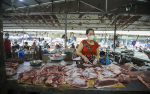 Giá lợn hơi mới tăng 10.000 đồng/kg thì giá thịt lợn ở chợ đã tăng 20.000 - 30.000 đồng/kg rồi