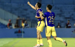 Kết quả vòng 9 V.League 2022: Văn Quyết lập siêu phẩm, Hà Nội FC lên đỉnh!