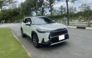 Toyota Corolla Cross 2020 nhập khẩu giá hơn 800 triệu đồng, liệu có đáng mua?