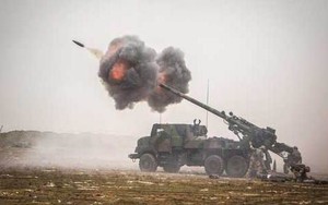 Sốc: Rộ tin 2 lựu pháo tầm xa Caesar tối tân Pháp viện trợ cho Ukraine bị bán cho Nga