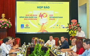 Nguyễn Anh Tú phân cao thấp với Nguyễn Đức Tuân tại Giải vô địch bóng bàn quốc gia 2022