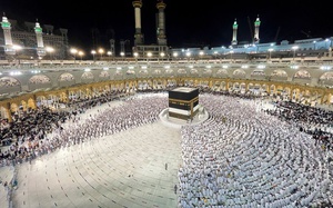 Người dân hào hứng khi Thánh địa Mecca trở lại