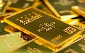 Giá vàng hôm nay 7/7: Vàng bị "đè nặng" bởi đà tăng giá của đồng USD