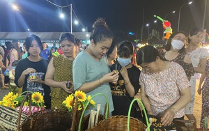 Chợ đêm huyện Chợ Đồn - kênh quảng bá mới cho nông sản Bắc Kạn