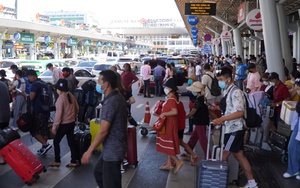 "Siết" trật tự tại sân bay Tân Sơn Nhất, Bộ Giao thông Vận tải chỉ đạo nóng