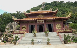 Ghé thăm ngôi chùa "thơm" nhất xứ Tịnh Biên với hàng cây đặc biệt sống qua 2 thế kỷ 