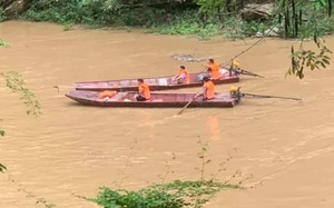 Lào Cai: Lật thuyền làm 1 người tử vong, 4 người mất tích