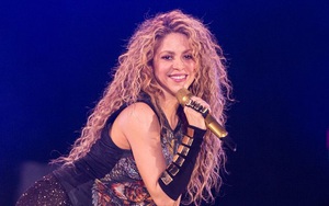 Shakira &quot;chạy trốn&quot; khỏi Tây Ban Nha để quên ký ức đau buồn