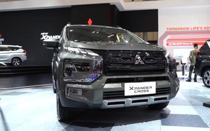 Cận cảnh Mitsubishi Xpander Cross 2023 ngoài đời thực,  đối thủ làm khó Toyota Veloz Cross