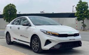 KIA K3 GT 2022 đầu tiên bán lại giá khó tin sau 2.000km lăn bánh 