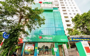 VPBank sắp chia cổ tức 50%, cổ phiếu ngược dòng ngoạn mục