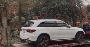 Xe Mercedes-Benz GLC 300 gặp lỗi động cơ, đại lý Haxaco đề xuất bổ máy