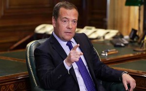 Cựu Tổng thống Medvedev bất ngờ nêu 4 kịch bản Nga sử dụng vũ khí hạt nhân