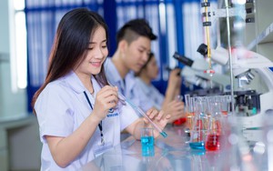 Trường ĐH Nguyễn Tất Thành công bố điểm sàn năm 2022, dao động từ 15 - 23 điểm