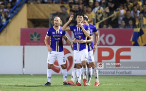 Gia hạn với Hà Nội FC, Nguyễn Thành Chung nhận "lót tay" 7,5 tỷ đồng?