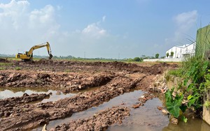 Phú Thọ: Tuyến kênh thủy lợi duy nhất bị phá hủy, nông dân lo mất trắng cả mùa vụ