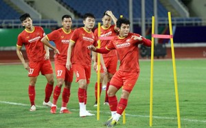 Choáng váng: ĐT Việt Nam thi đấu ở AFF Cup còn đáng sợ hơn Ngoại hạng Anh