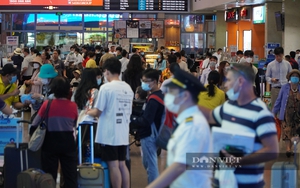 Sân bay Tân Sơn Nhất bước vào cao điểm lễ, đón gần 110.000 lượt khách